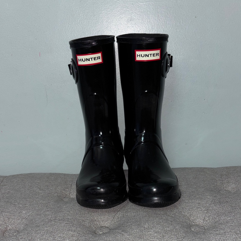 Hunter Short Glossy Black Boots